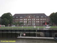 klik hier